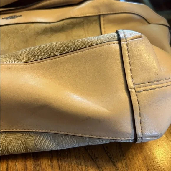 Coach Beige w/ Pink Leather Signature Shoulder Bag - Picture 9 of 16